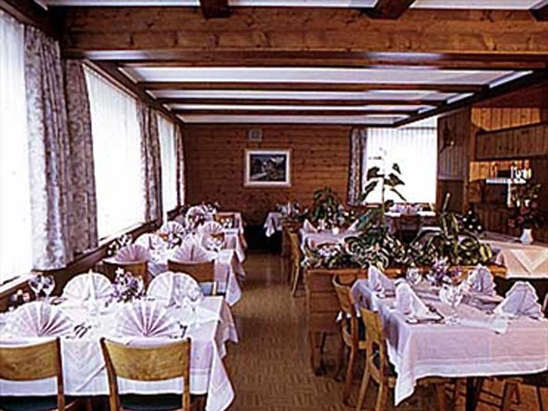 סאס-גרונד Hotel Alpha מראה חיצוני תמונה